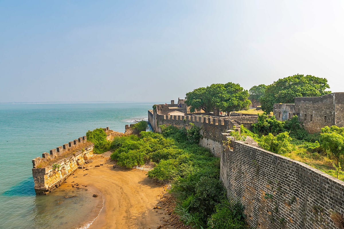 Diu fort at sea shore