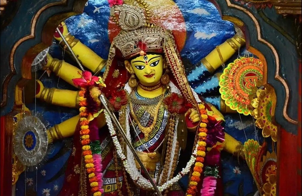 Bankura Tourism : Bishnupur’s Durga Puja traces its origins to 997 CE, making it one of Bengal’s oldest continuously observed Durga Puja traditions