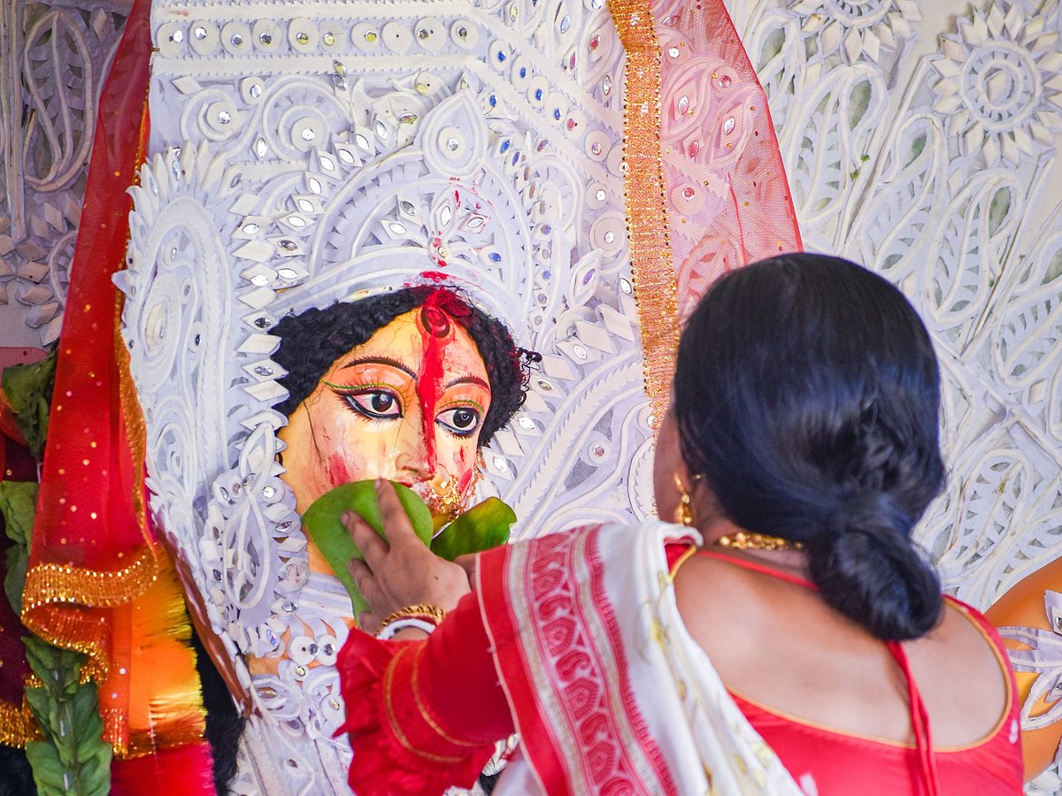 From incense-filled pandals to the aroma of street food, Durga Puja engages the senses and evokes memories of home