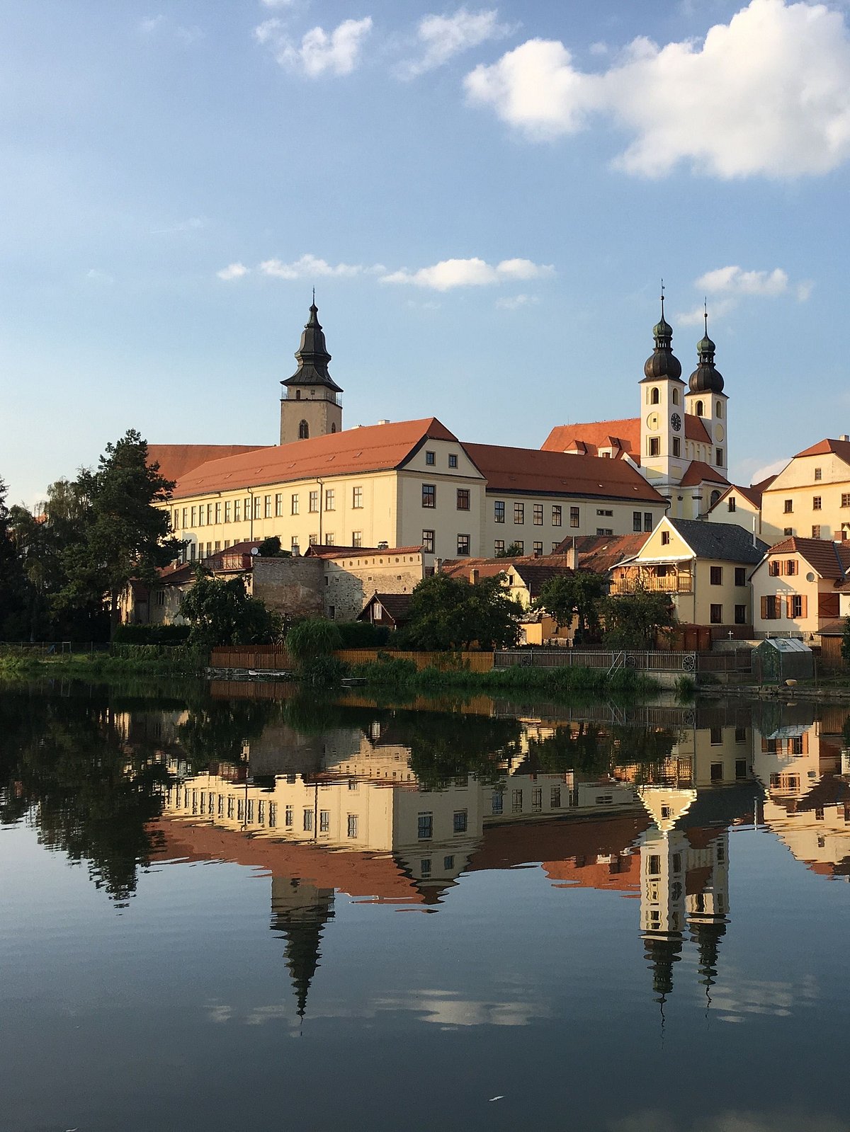 Pexels : Here are 7 Beautiful Places In Telč That Look Straight Out Of A Renaissance Painting