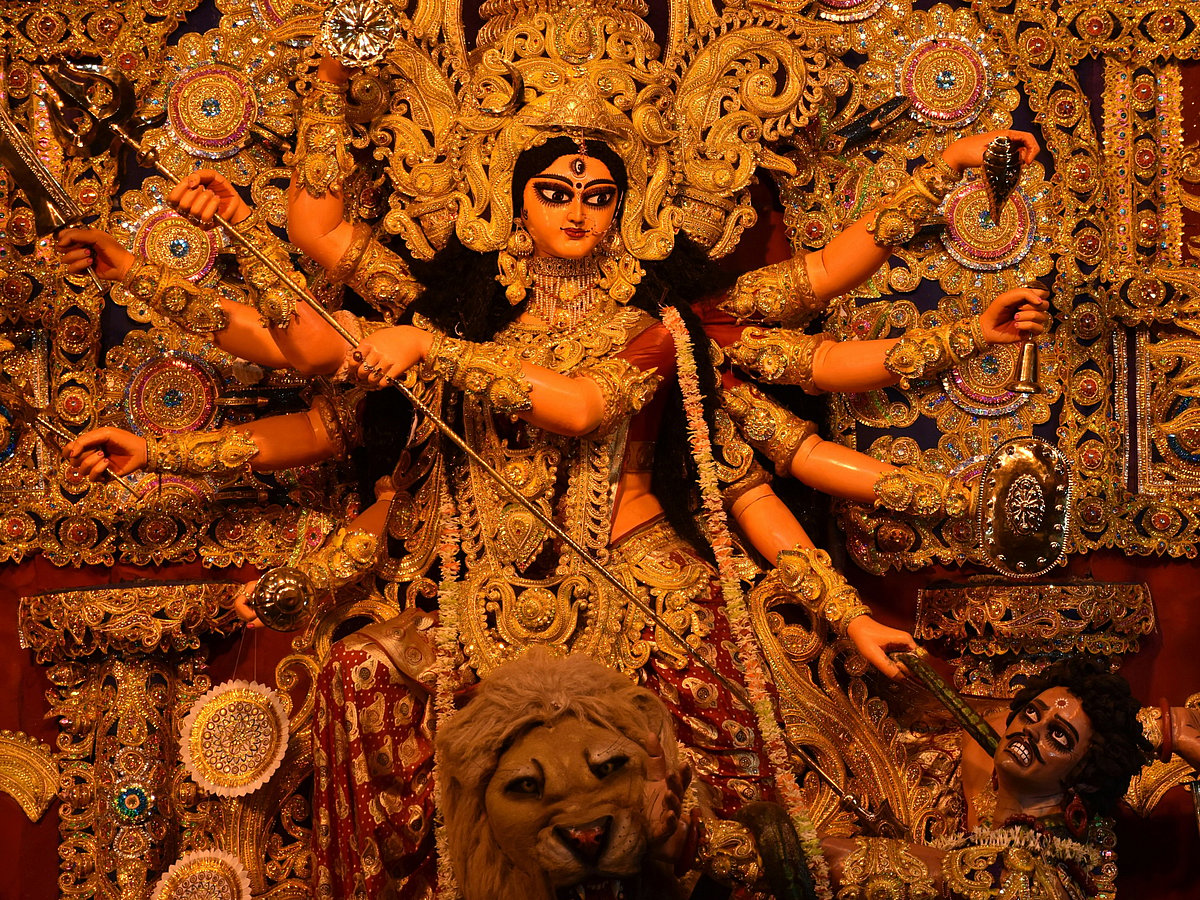 Unsplash : Delhi’s Durga Puja celebrations bring Bengali traditions, community gatherings, and festive food to neighbourhoods across the capital