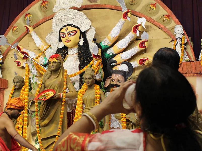 Established in 1914, Timarpur and Civil Lines Puja Samiti is known for its longstanding traditions, artistic idols, and community-led celebrations