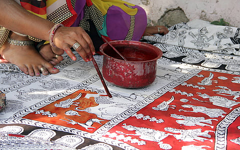 The artisans behind the textile are also known as Chitara makers