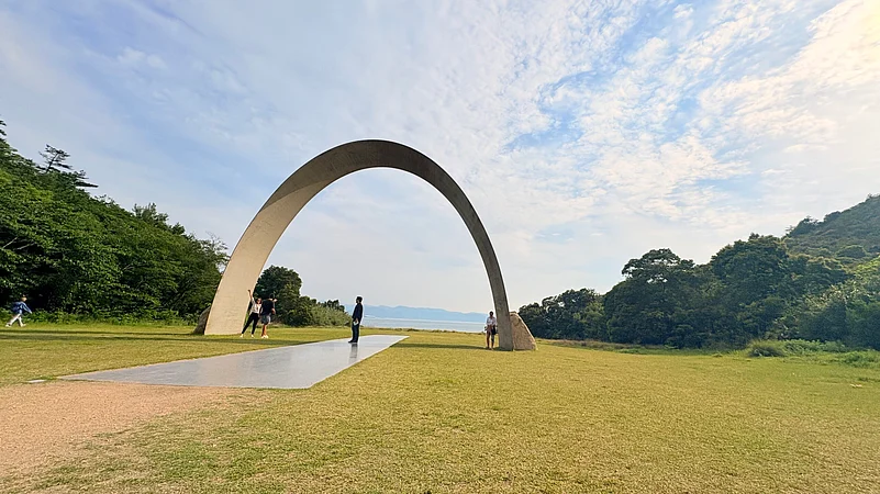 Lee Ufan: Questioning ‘Being’ and ‘Space’
