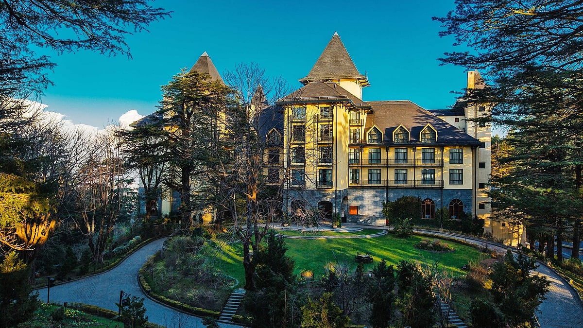Set high above Shimla at 2,515 metres, Wildflower Hall occupies the former residence of Lord Kitchener