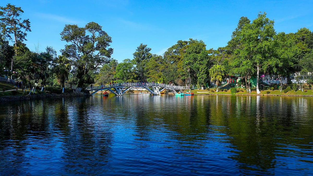 Incredible India : Wards Lake, Shillong, Meghalaya