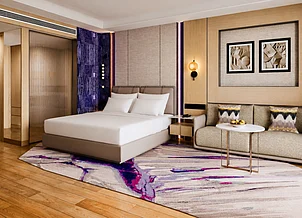 Official Website/vivantahotels.com/en-in/hotels/vivanta-indore : A room at Vivanta Indore, Amaltas