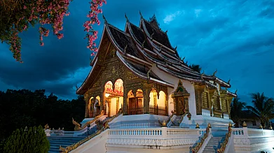 Unsplash : Haw Pha Bang temple, Luang Prabang, Laos
