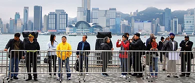 Shutterstock : Visitors enjoy Hongkong sights