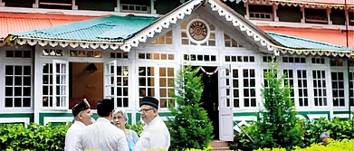 The British developed Panchgani into a summer getaway with the help of the Zoroastrian community