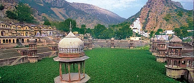 Alwar City Palace, from 1793, blends architectural styles and has marble pavilions on lotus-shaped bases in its courtyard
