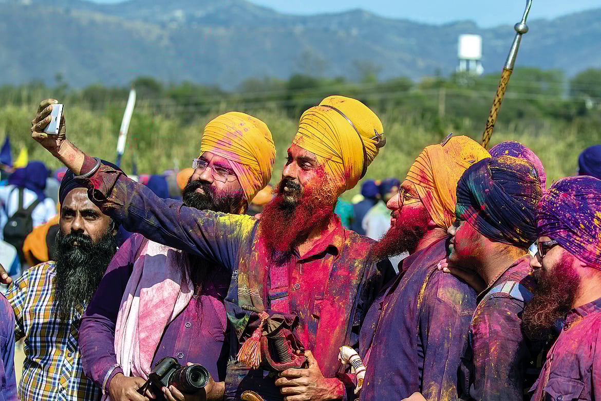 No festival, not even one that dates back 300 years, is complete without a selfie