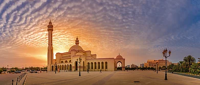 Shutterstock : Bahrain the Pearl of Gulf