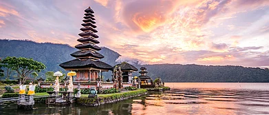 Shutterstock : Bali is a tropical paradise