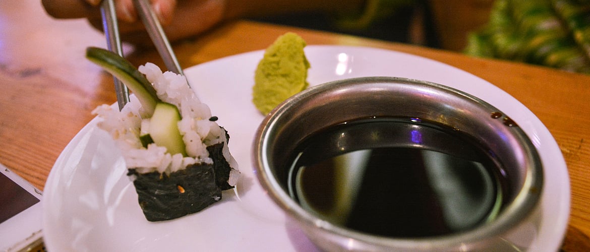 Yum maki roll at Majnu ka Tilla