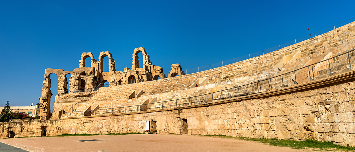 Shutterstock : Amphitheatre El Jam in Tunisia