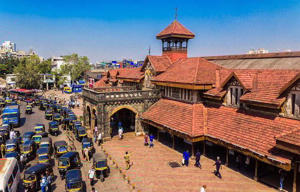 The red-tiled roof of Bandra railway station, in Mumbai. Credit www.shutterstock.com / Damian Pankowiec - null