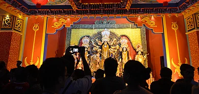 Shuterstock : Durga Puja in Kolkata a combination of festival and art carnival