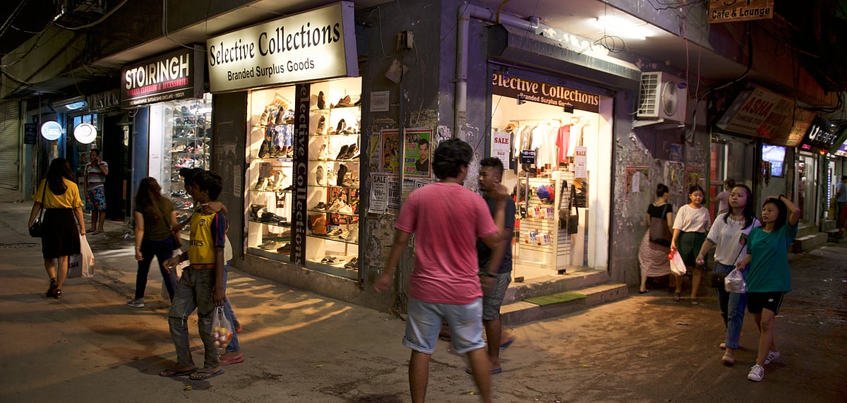 The narrow lanes of Humayunpur 