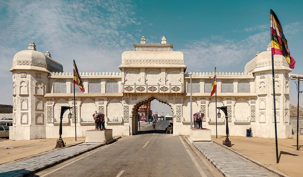 Entry gate to the Rann Utsav. Credit www.shutterstock.com / MudaCom