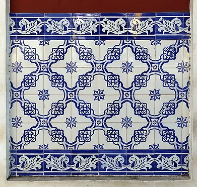 Azulejos in a balcony in Panaji, Goa. Credit Wikimedia Commons / Sailko