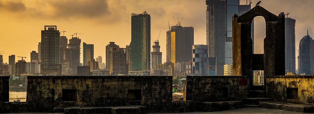 Mumbai skyline from the Worli Fort. Credit Snehal Jeevan Pailkar / Shutterstock