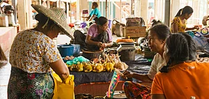 Local market in Moreh, Manipur