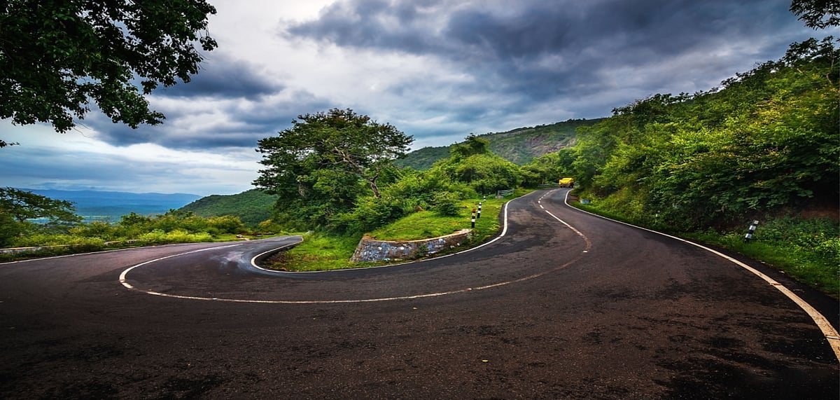 36 hairpin turns fall along the way from Bangalore to Ooty