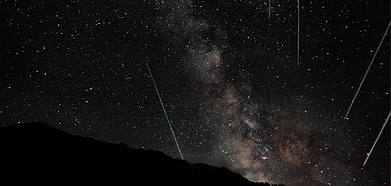 A view of the meteor shower from Kheerganga