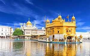 The Harmandir Sahib, also called the Golden Temple, in Amritsar. Credit www.shutterstock.com / Tingling1