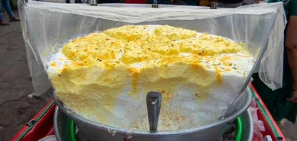 As dewdrops keep falling on the milk, it is churned into clouds under the moonlight. Credit Shutterstock