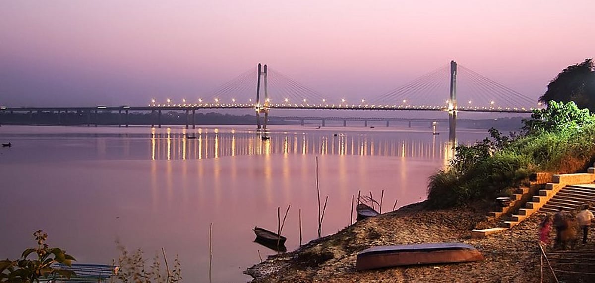 The New Yamuna Bridge of Prayagraj at dusk