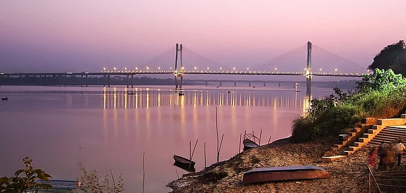 The New Yamuna Bridge of Prayagraj at dusk