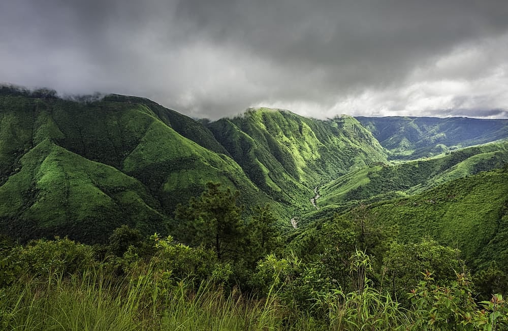The Khasi Hills near Sohra/Cherrapunjee, Meghalaya. Credit www.shutterstock.com / Daniel J. Rao