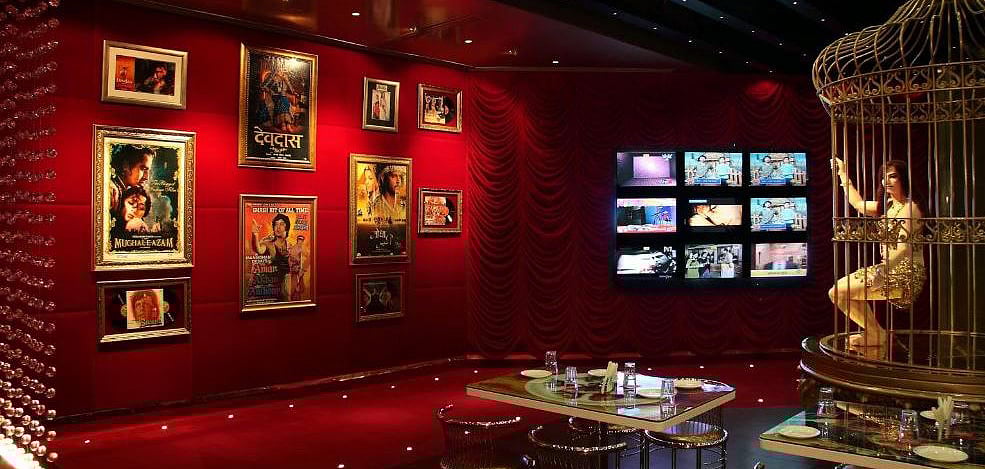 Table For Two, Please Visit The Quirkiest Restaurants In India