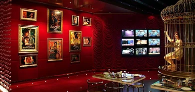 Table For Two, Please Visit The Quirkiest Restaurants In India