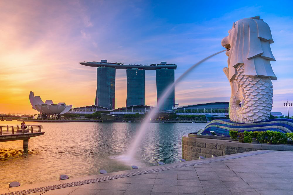 Shutterstock : Singapore is home to several places that serve healthy food