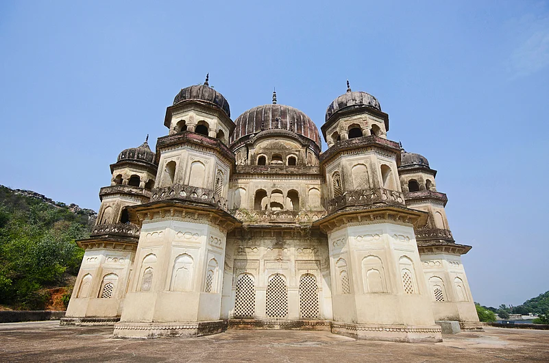 Maharani Kamlapati Cenotaph in Dhubela
