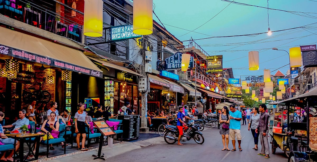 iStock : The Hoi An Night Market in Vietnam