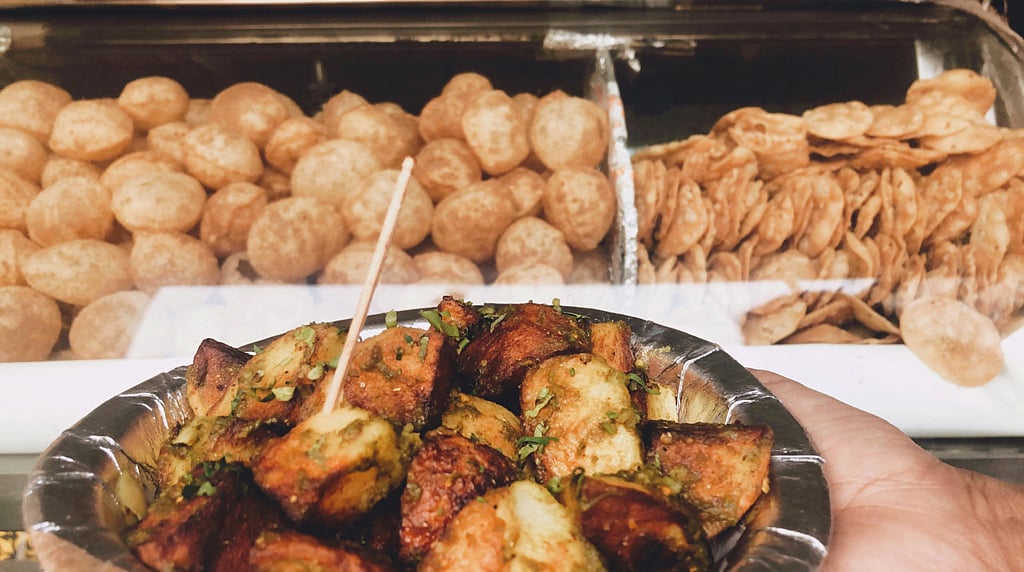 A warm plate of fried aloo chaat