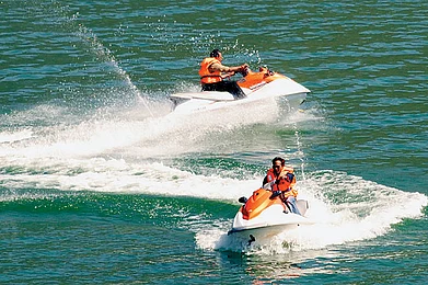 New Tehri is an active holiday hub