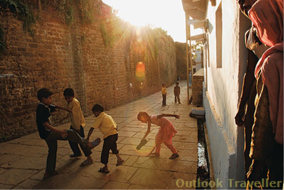 Riding shotgun in Madhya Pradesh