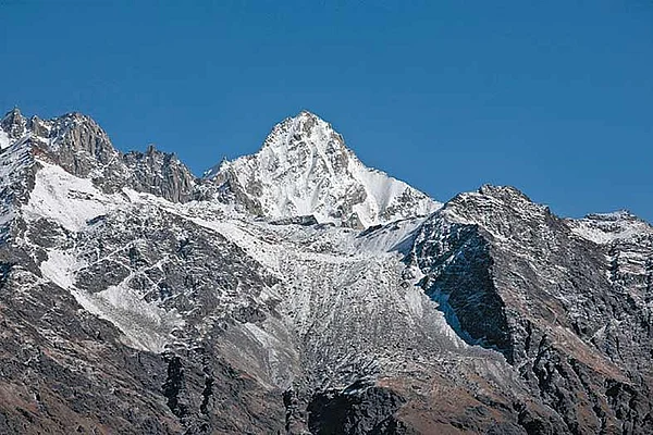 Ranglana peak in the Obra valley as seen from Maldaru Lake