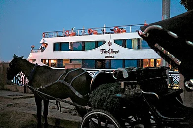 Oberoi Hotels : The luxury Nile cruiser, The Oberoi Zahra, docked at Edfu