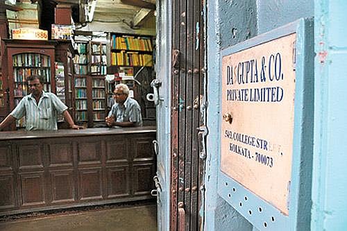 Dasgupta & Co. is believed to be the oldest bookshop on College Street, the mecca of book-lovers in Calcutta. The business started in 1886, with just 50 books, and the stalwarts of Bengal Renaissance such as Saratchandra Chattopadhyay and Ishwar Chandra V