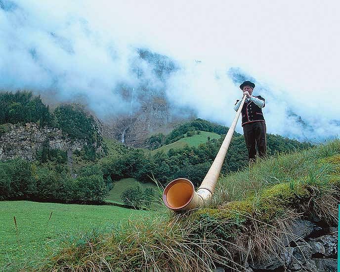 The alphorn, the mobile phone of the mountains