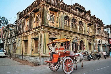 Horse-drawn carriages are a common sight on the streets of Burhanpur