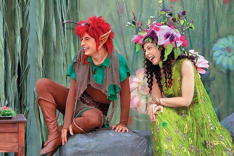 Actors in The Wishing Table play in Hanaus Fairytale Festival