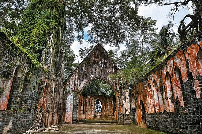 Son-et-lumiere at Ross Island