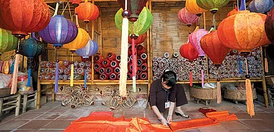 Getty Images : Silk lanterns in vibrant colours on display in Hoi An, once Vietnams trading hub